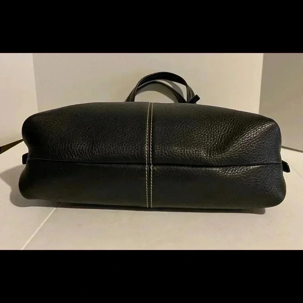Dooney & Bourke Black leather hobo handbag
